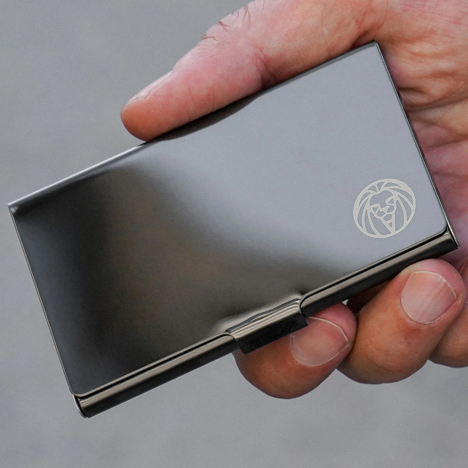 Lucleon Black Steel Cardholder 6 Lucleon Black Steel Cardholder - Image 6