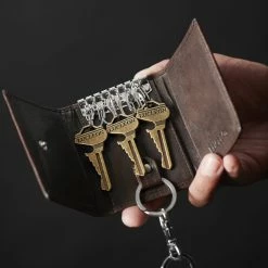 Lucleon Montreal | Brown RFID Leather Key Holder -MEN WALLETS store rst megashoot wallet 14023 2 scaled