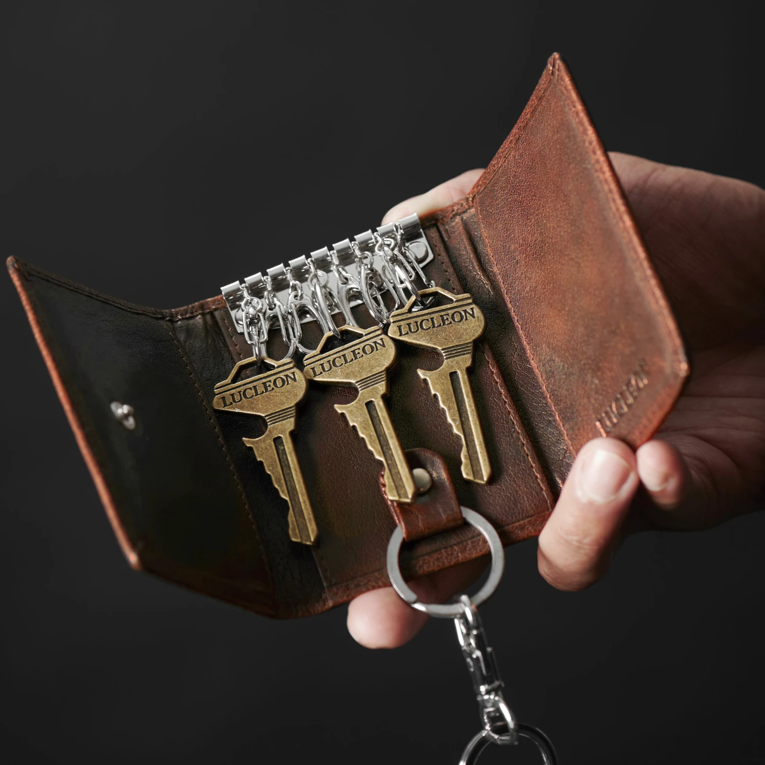 Lucleon Montreal | Tan RFID Leather Key Holder 3 Lucleon Montreal | Tan RFID Leather Key Holder - Image 3